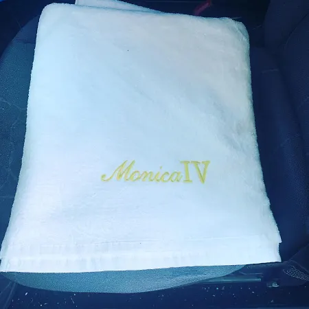 Monica Iv Ischia
